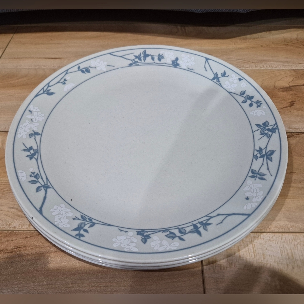 4 Corelle First of Spring dinner plates